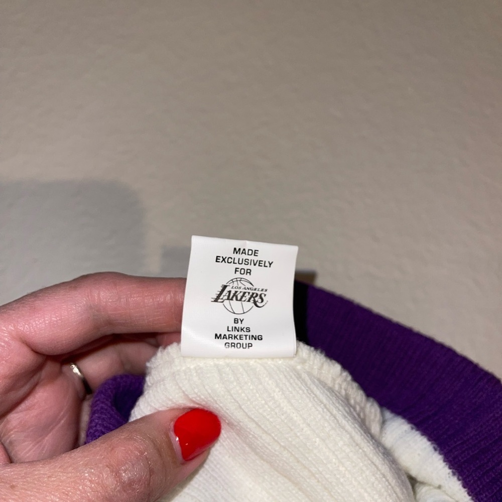 Gender neutral White and Purple Lakers Vintage Beanie - Picture 3 of 3